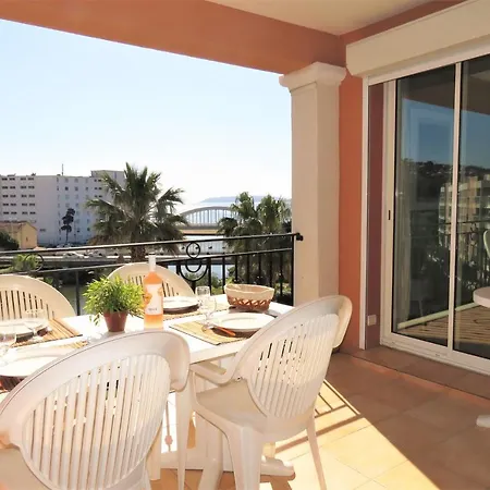 Port Marine Apartment